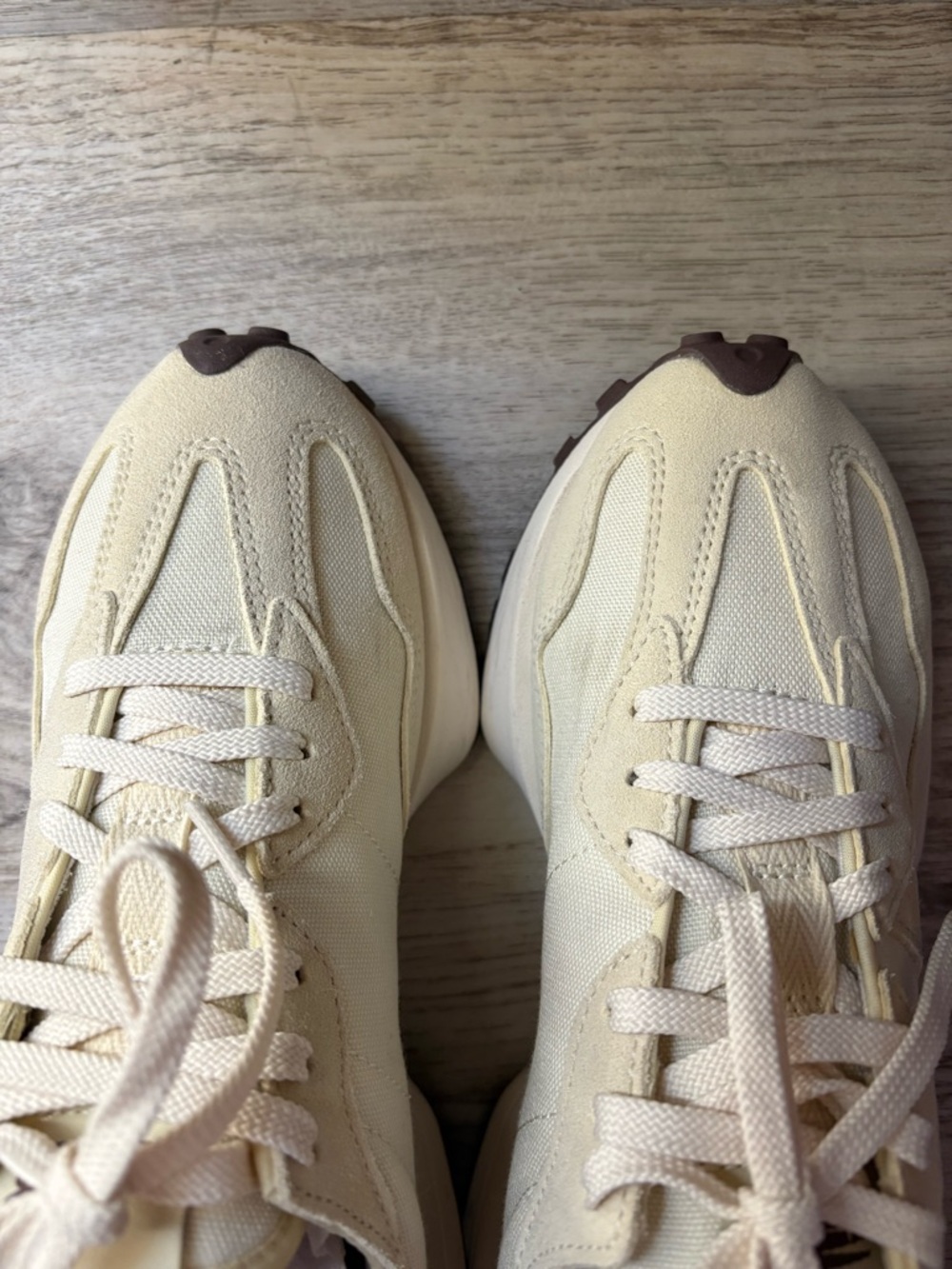 New Balance 327 Women's Sneakers - Picture 6 of 10